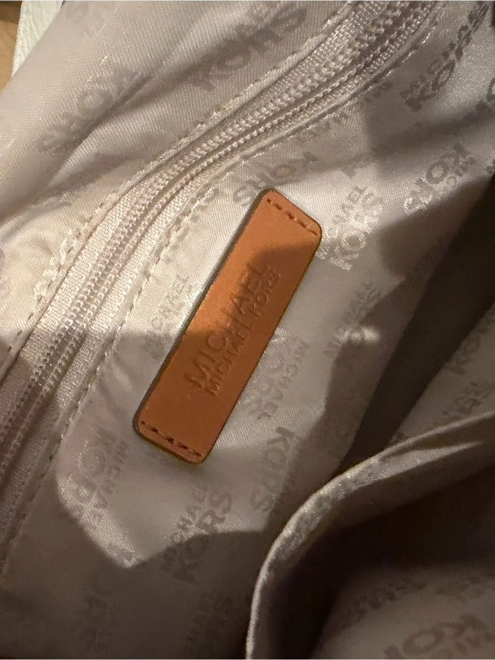 Michael Kors compact michael